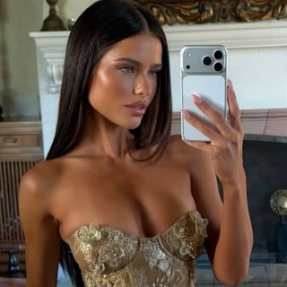 Angelina VIP